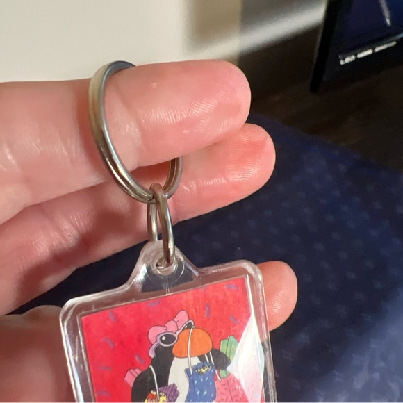 Vintage Jim Benton ‘87 Shopping Is My Life Keychain - Picture 9 of 10